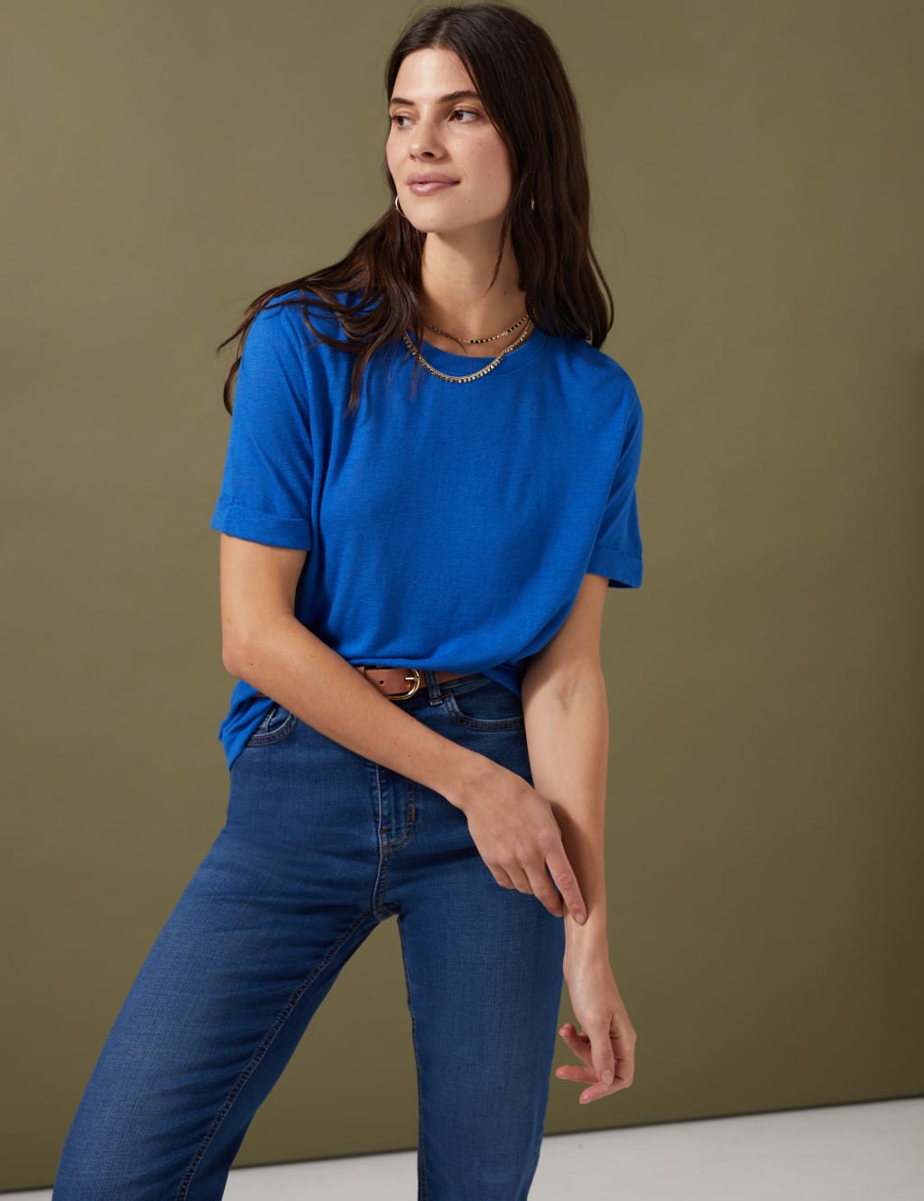 Linen Blend Round Neck Relaxed T-Shirt 3 of 5