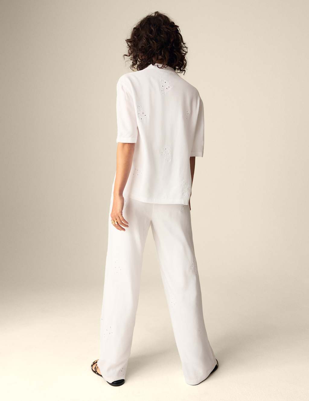 Emroidered Collared Relaxed Shirt with Linen 5 of 6