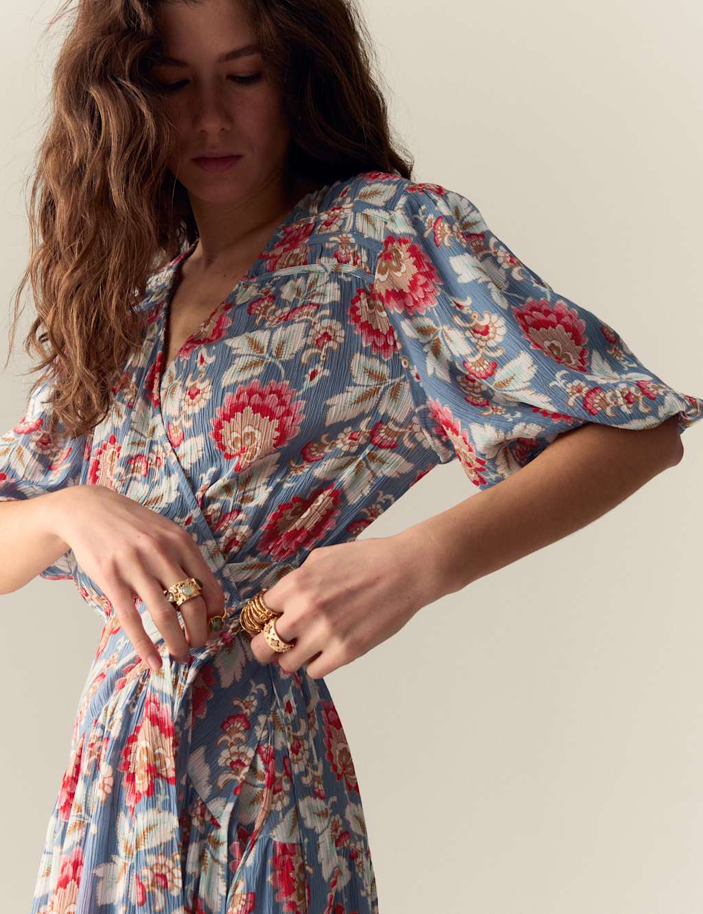 Floral V-Neck Gathered Midi Wrap Dress 4 of 5