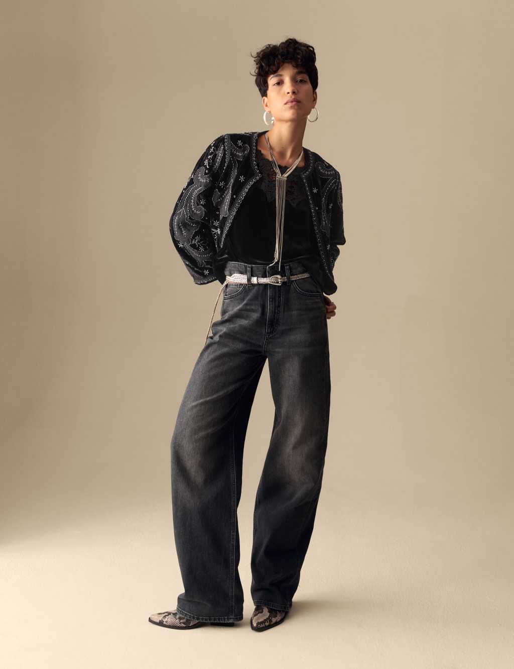 Velvet Embroidered Collarless Cropped Jacket Per Una M S