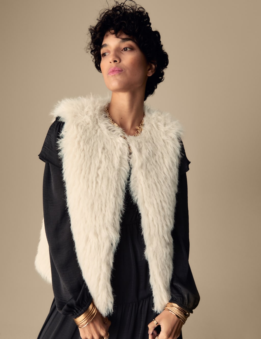 Faux fur gilet size 24 sales