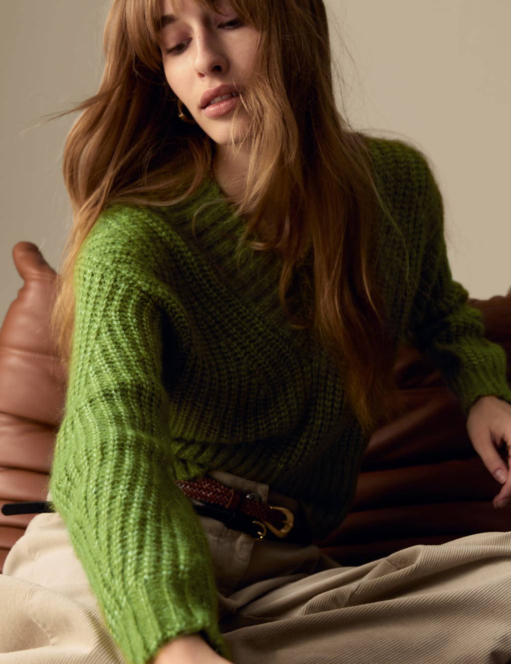 Ribbed V-Neck Puff Sleeve Jumper with Wool 4 of 7
