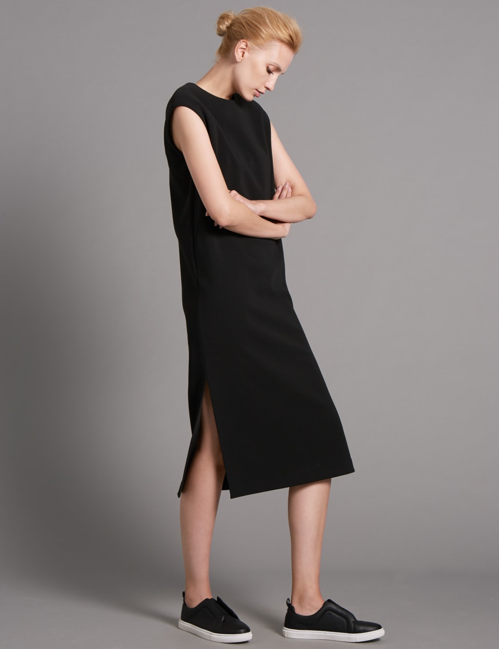 Bonded Fabric Cap Sleeve Shift Dress 4 of 4