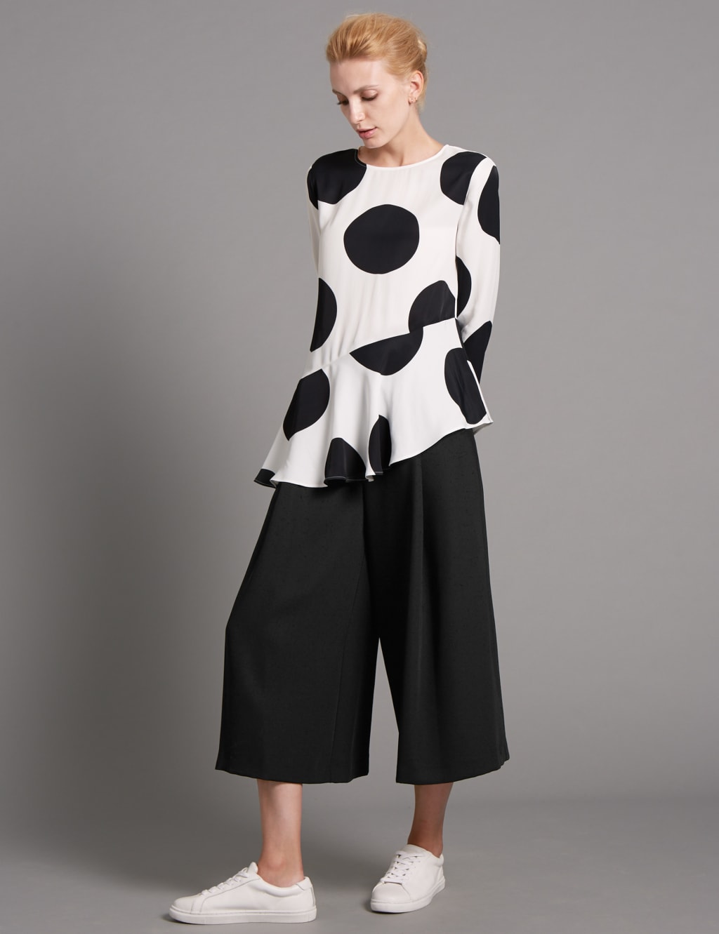 Deep Pleat Wide Leg Trousers 4 of 4