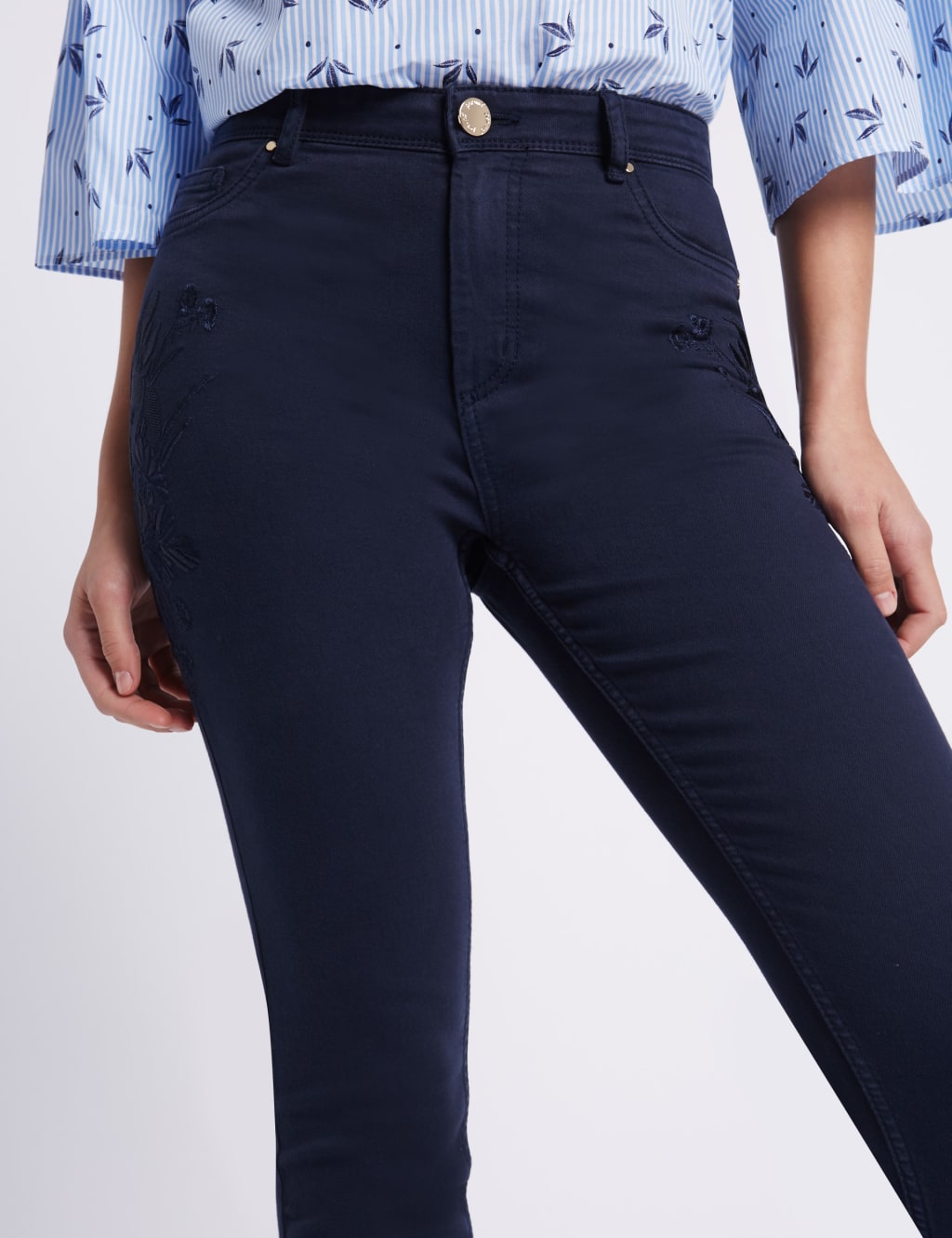 Roma Rise Skinny Leg Jeans 5 of 6
