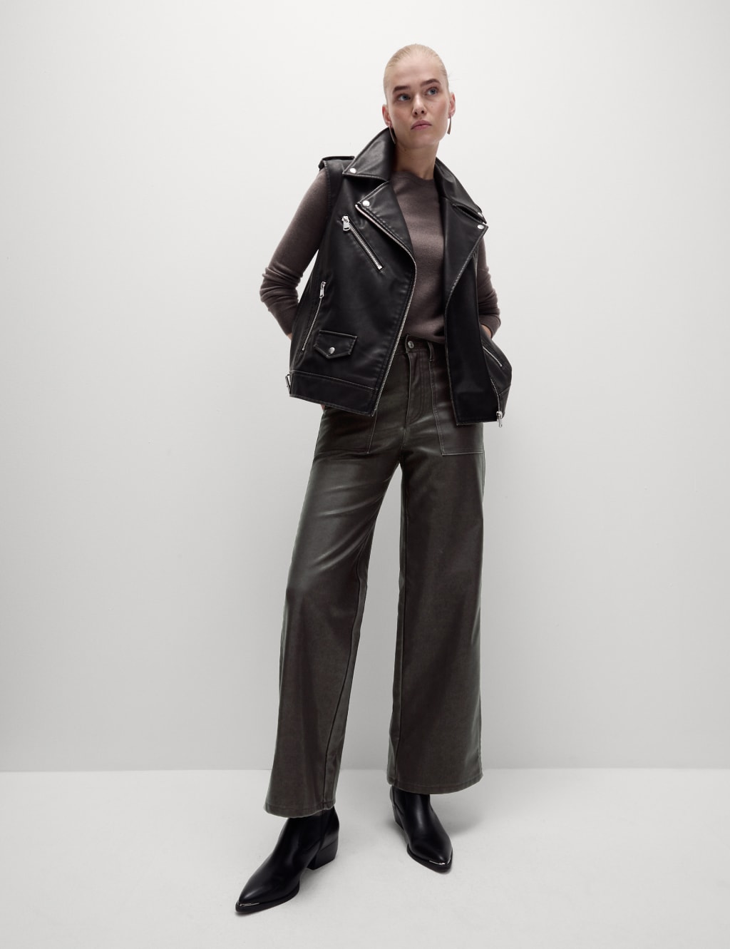 Matt leather trousers shop