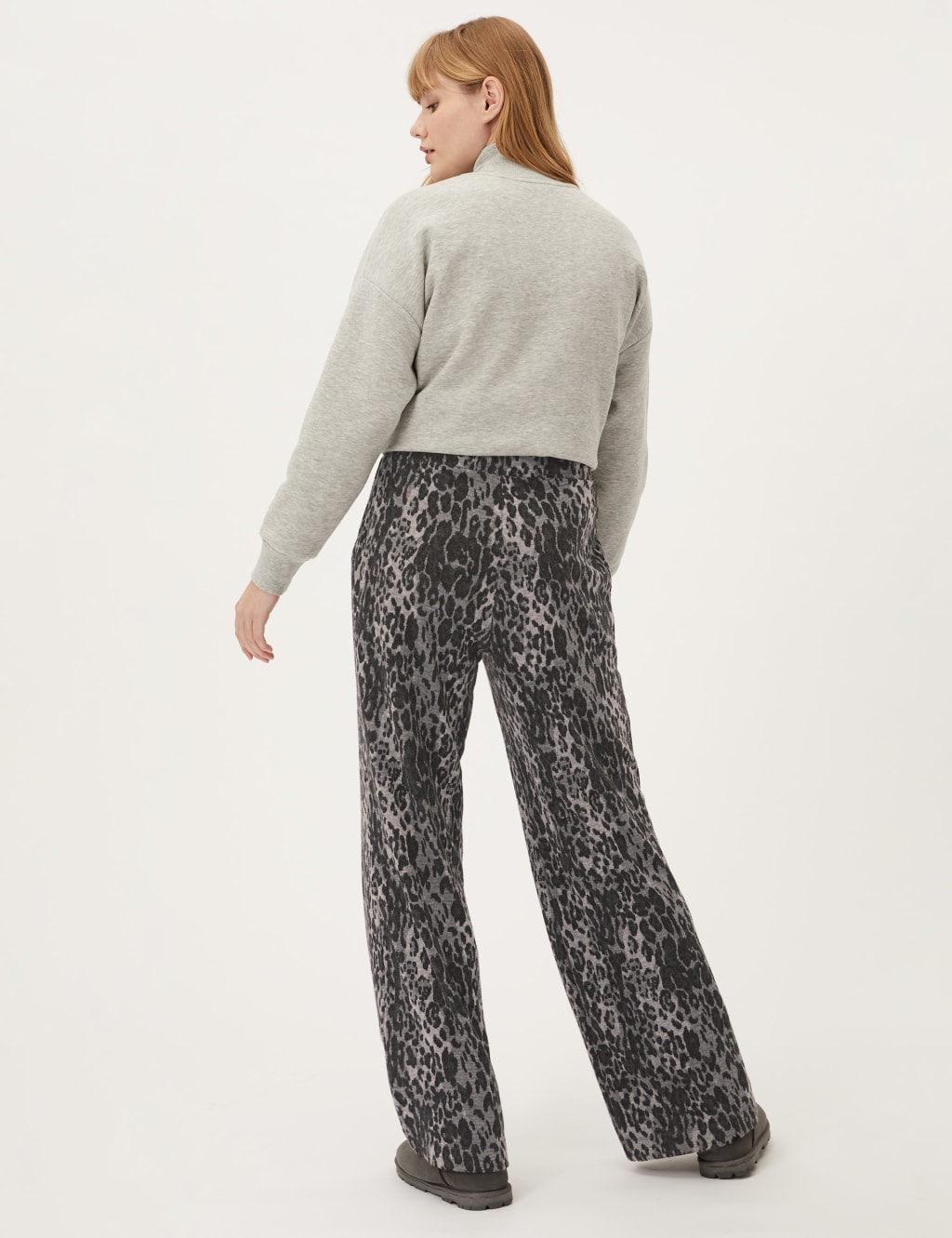 JERSEY ANIMAL PRINT WIDE LEG JOGGER 4 of 5