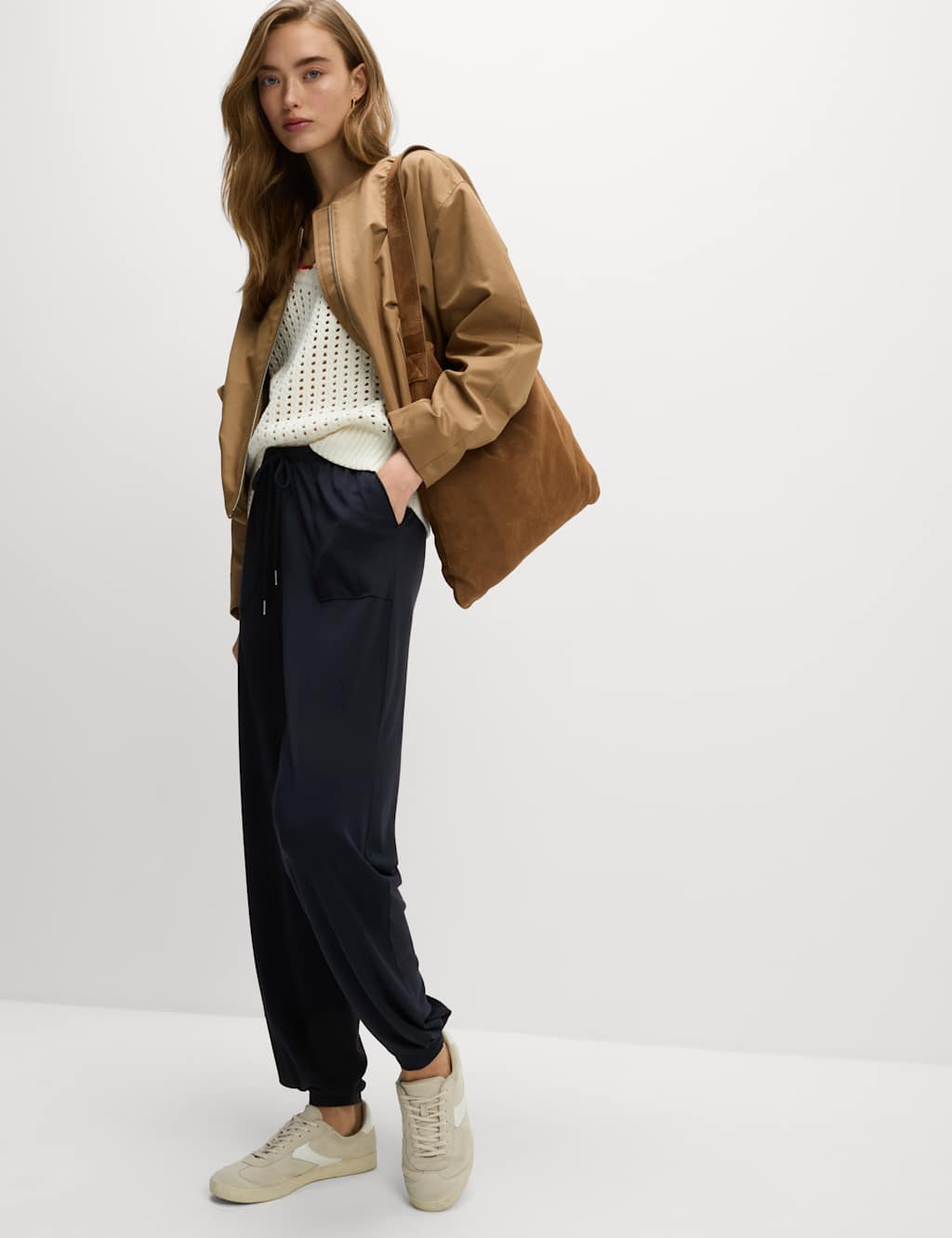 Jersey Drawstring Pintuck Tapered Trousers 3 of 5