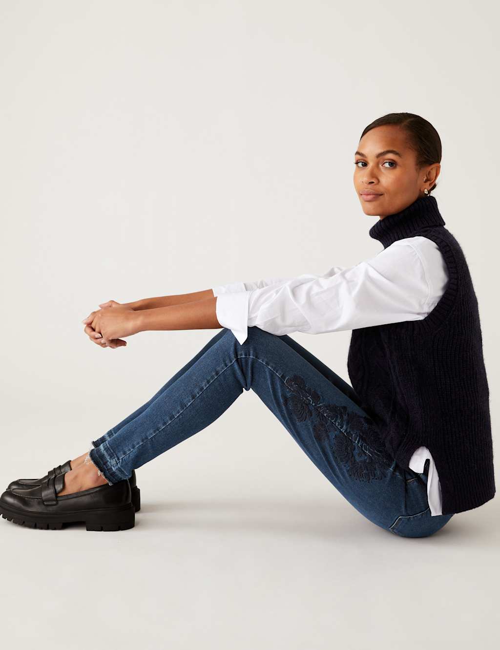 Ivy Premium Embroidered Skinny Jeans 1 of 6