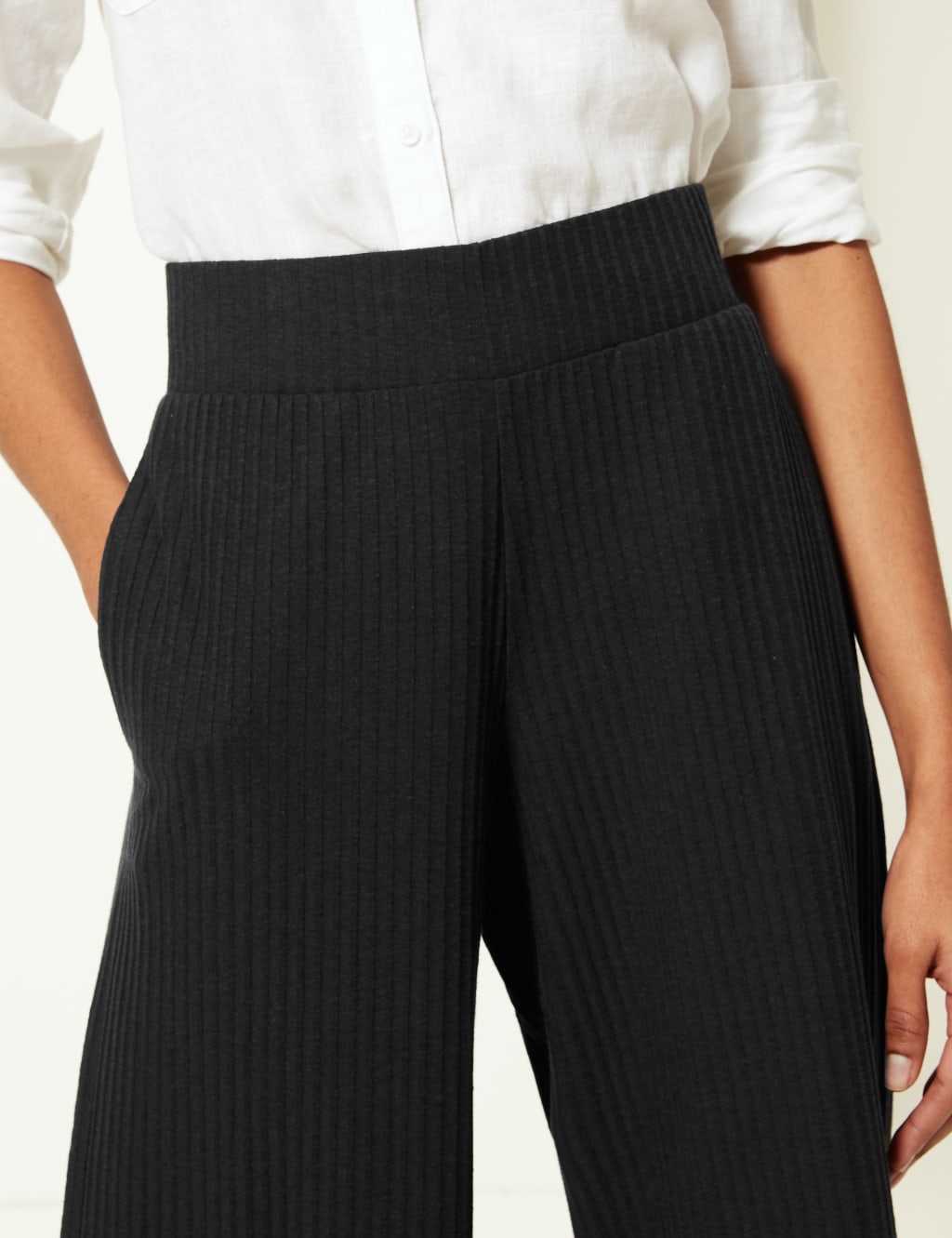 Textured Wide Leg Jersey Cropped Culottes 4 of 5