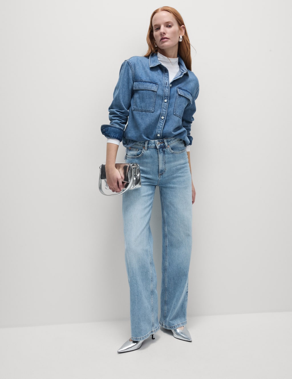 The Wide-Leg Jeans 3 of 6