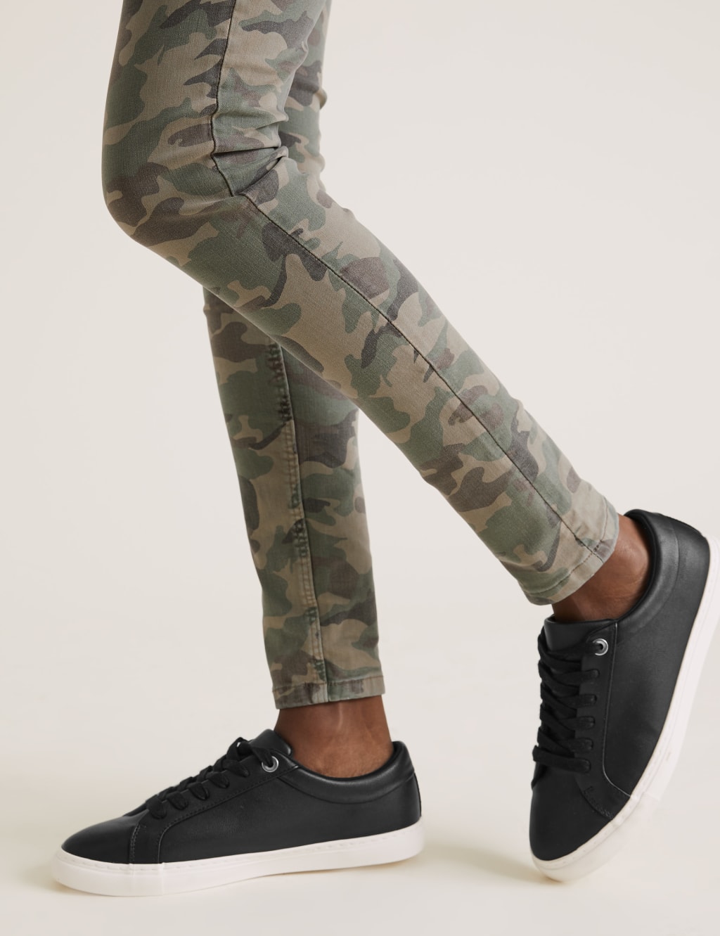 Ivy Cotton Utility Camo Skinny Trousers 5 of 5