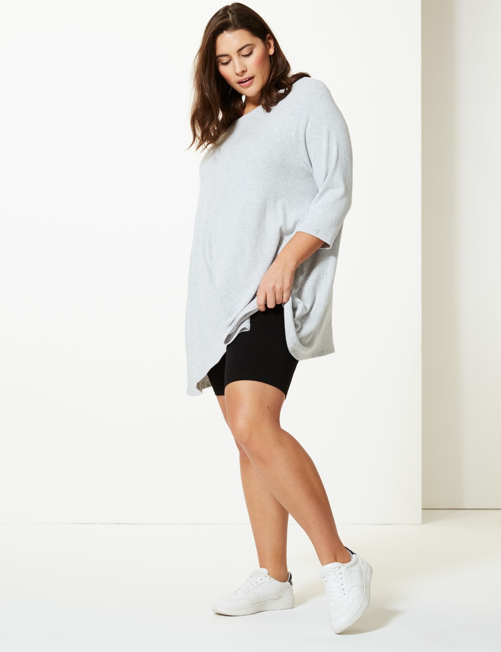 M&s curve tops sales