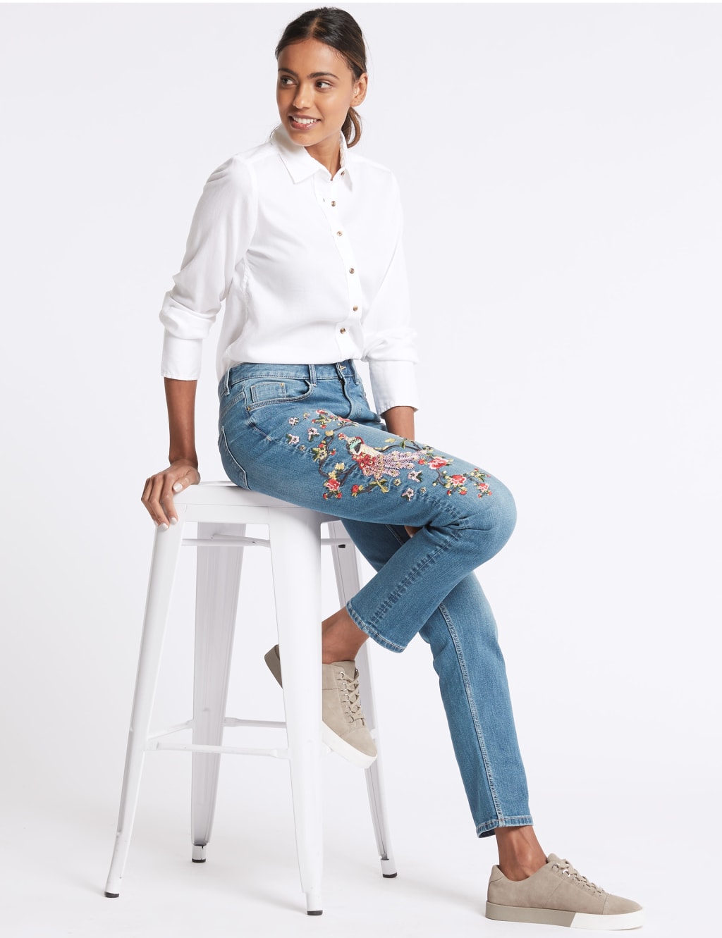 Floral Embroidered Mid Rise Jeans 4 of 8
