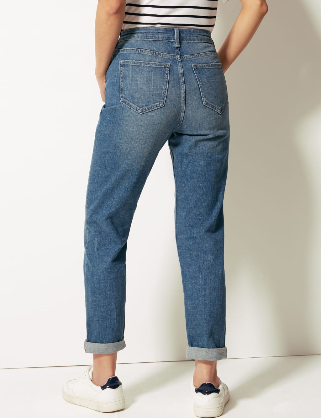 Relaxed Mid Rise Slim Jeans 3 of 5