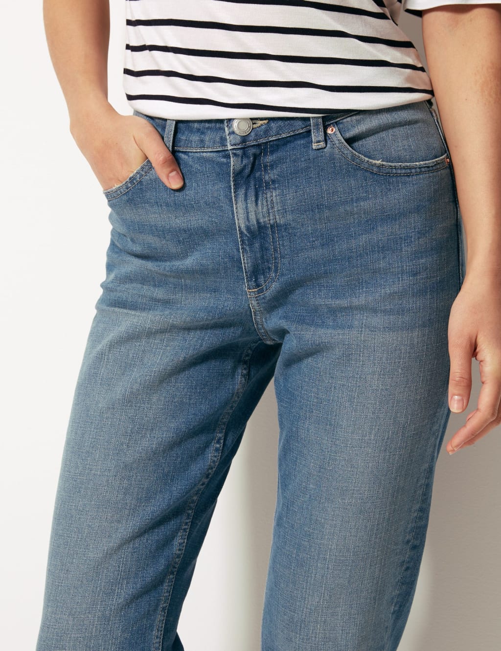 Relaxed Mid Rise Slim Jeans 4 of 5