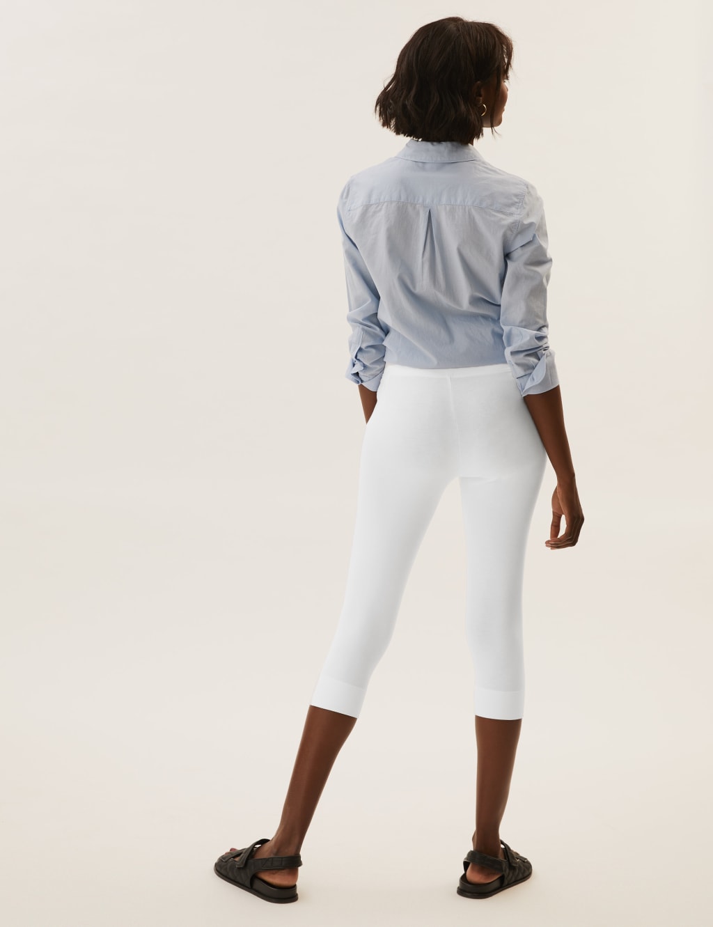 White cropped leggings m and s top