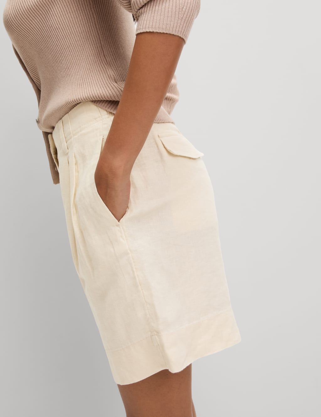 Pure Linen High Waisted Shorts 5 of 5