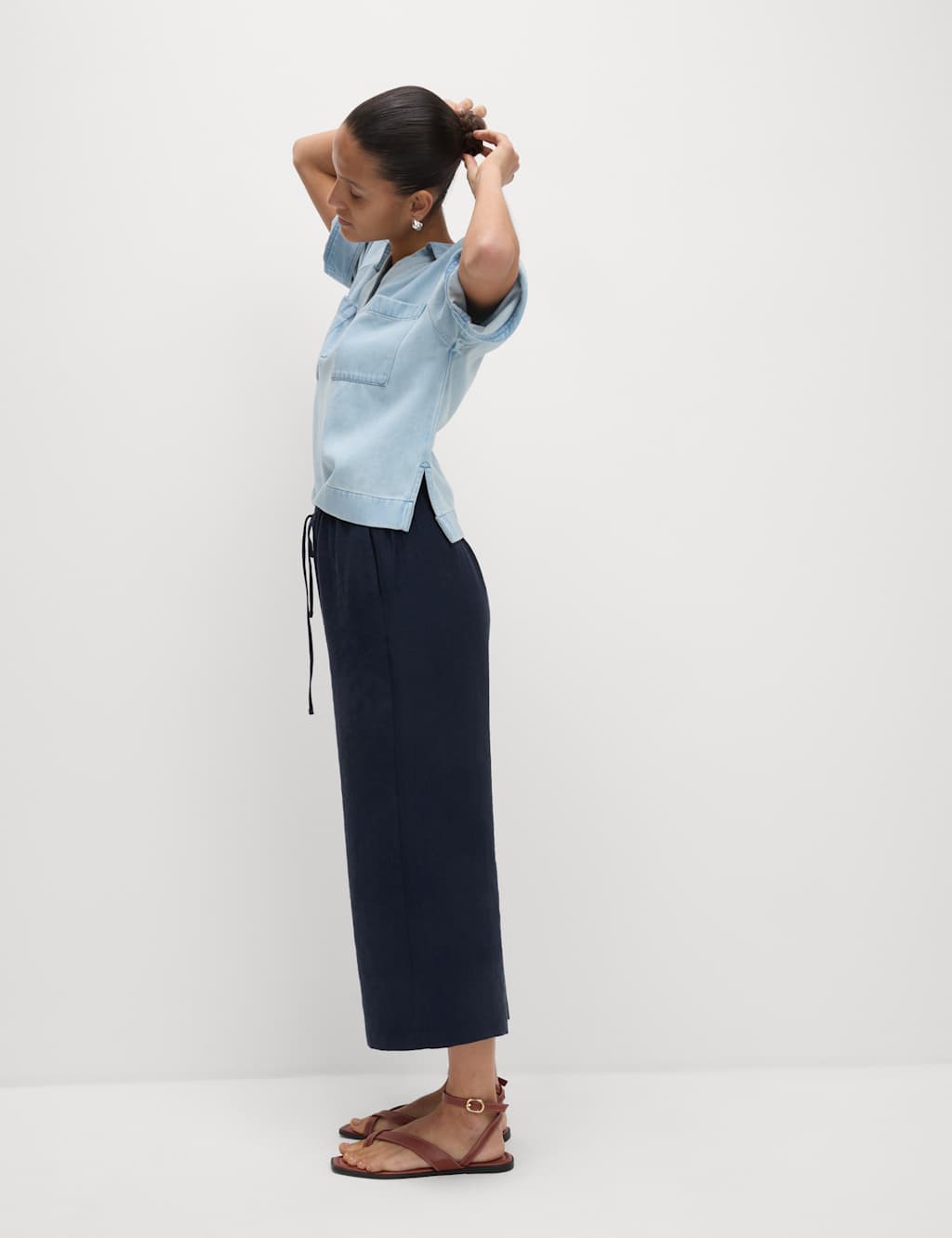 Lyocell Rich Wide Leg Cropped Trousers 4 of 6