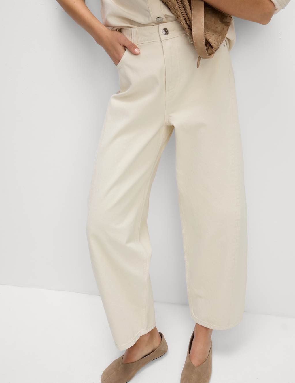 Mid Rise Barrel Jeans 6 of 6