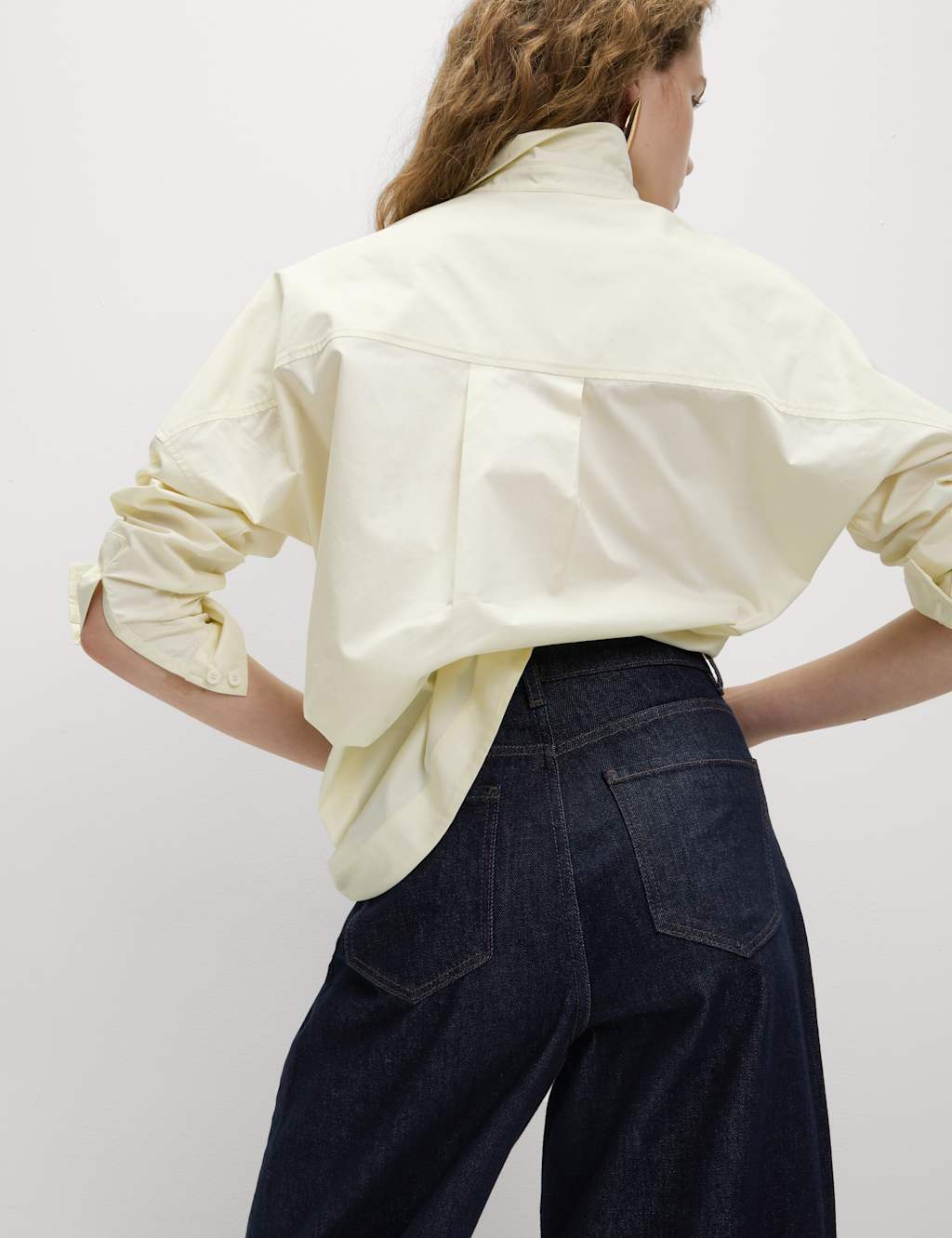 Relaxed Mid Rise Barrel Jeans 3 of 6