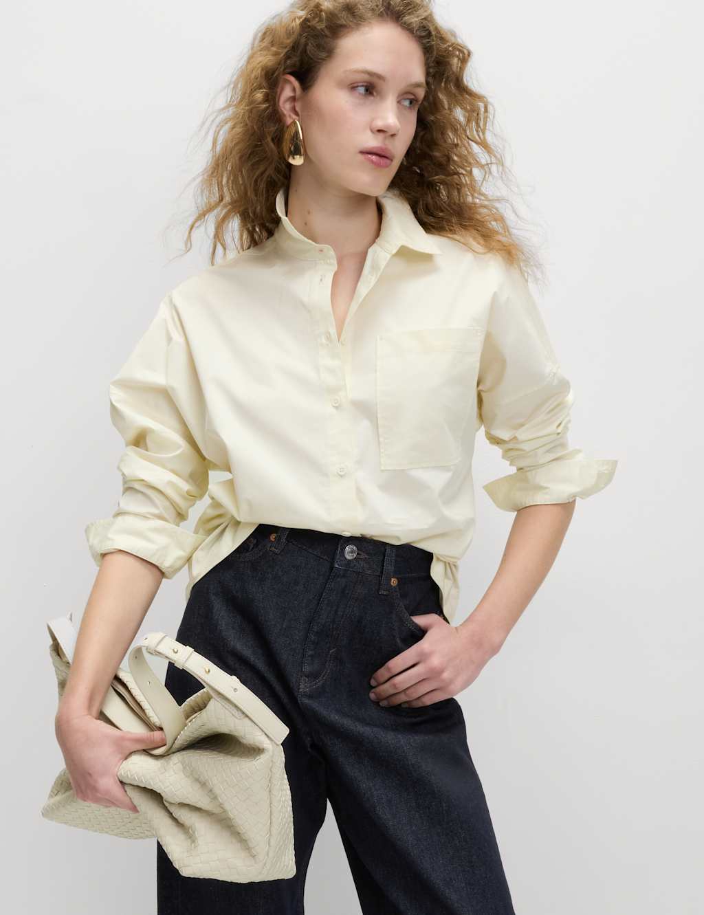 Relaxed Mid Rise Barrel Jeans 4 of 6