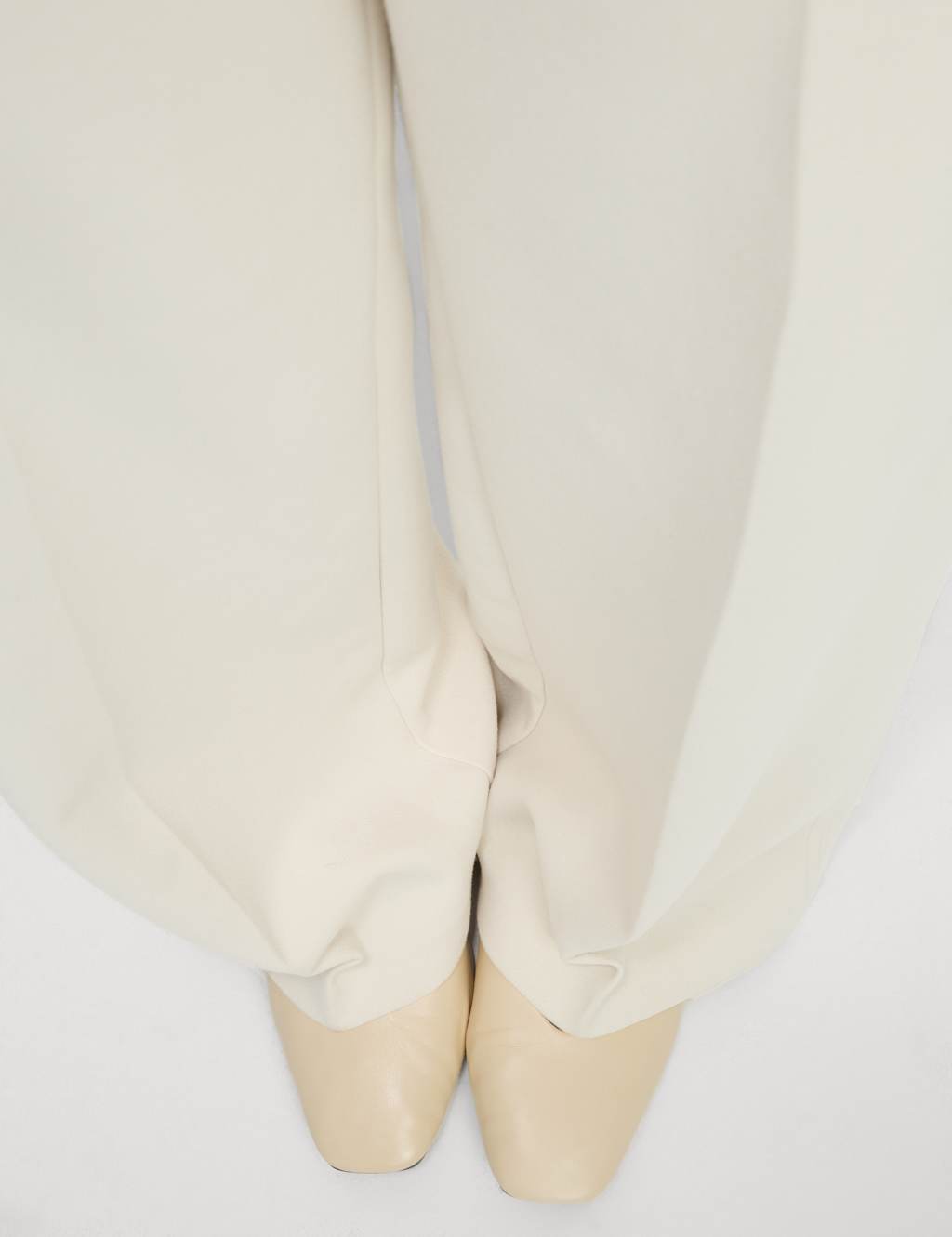 Crepe Tab Detail Wide Leg Trousers 4 of 5