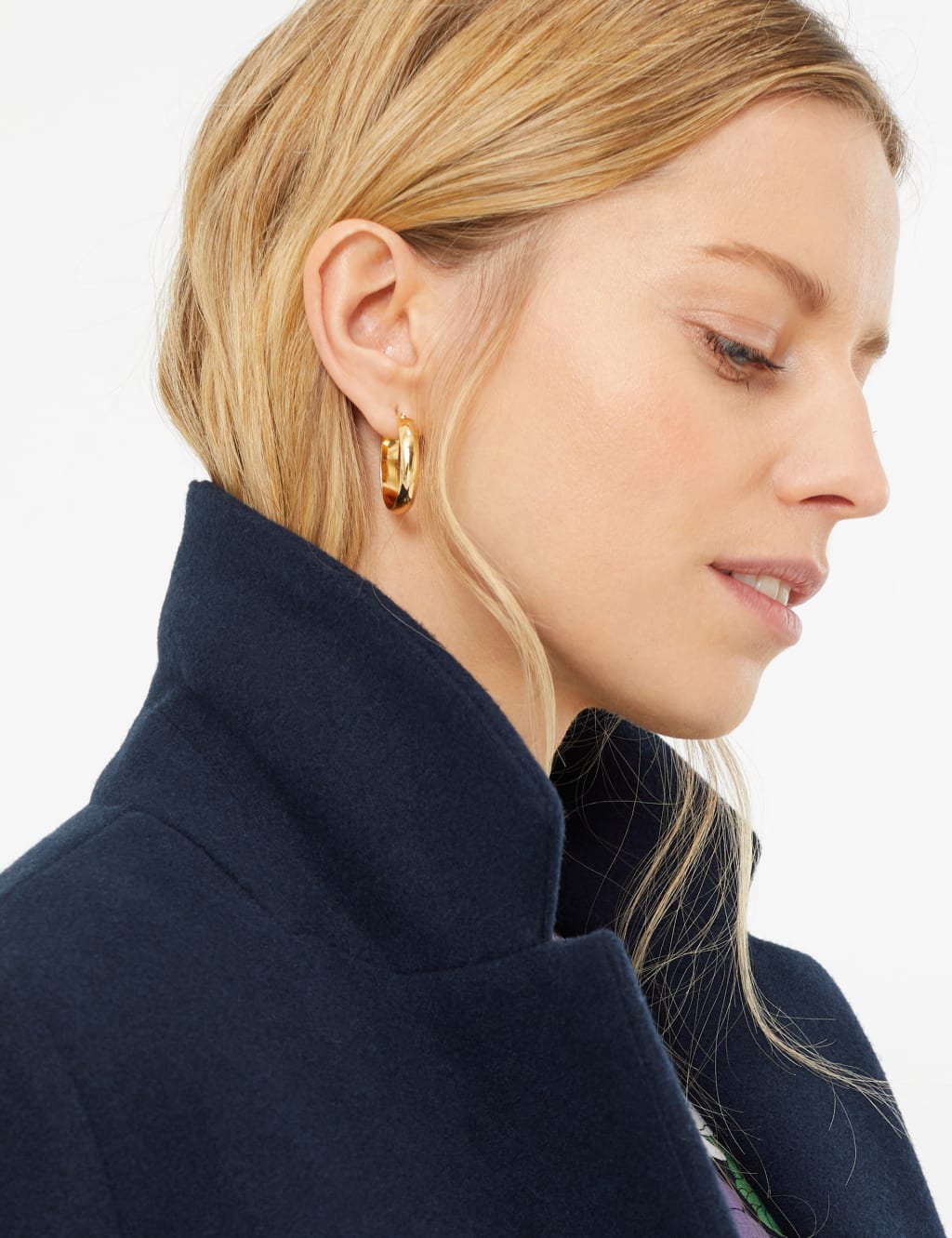 Single Button Chuck on Coat 5 of 5