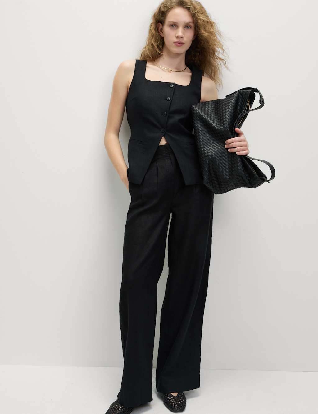 Linen Rich Tailored Twill Square Neck Waistcoat 3 of 6