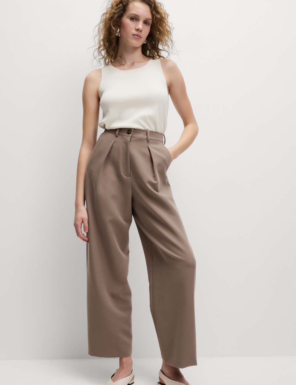 Barrel Leg Trousers 3 of 6