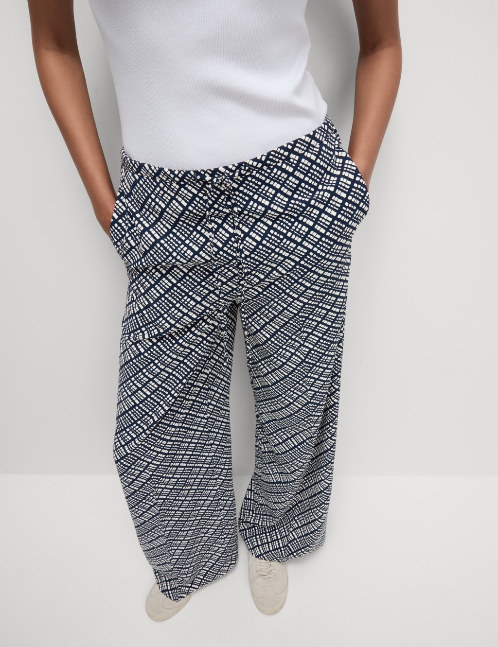 Elasticated Waist Wide Leg Trousers 3 of 3