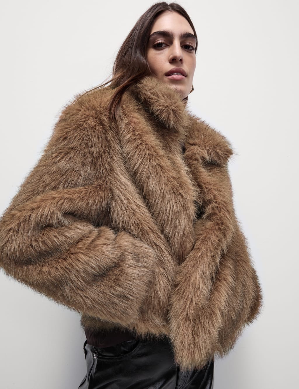 Faux Fur Collared Short Coat