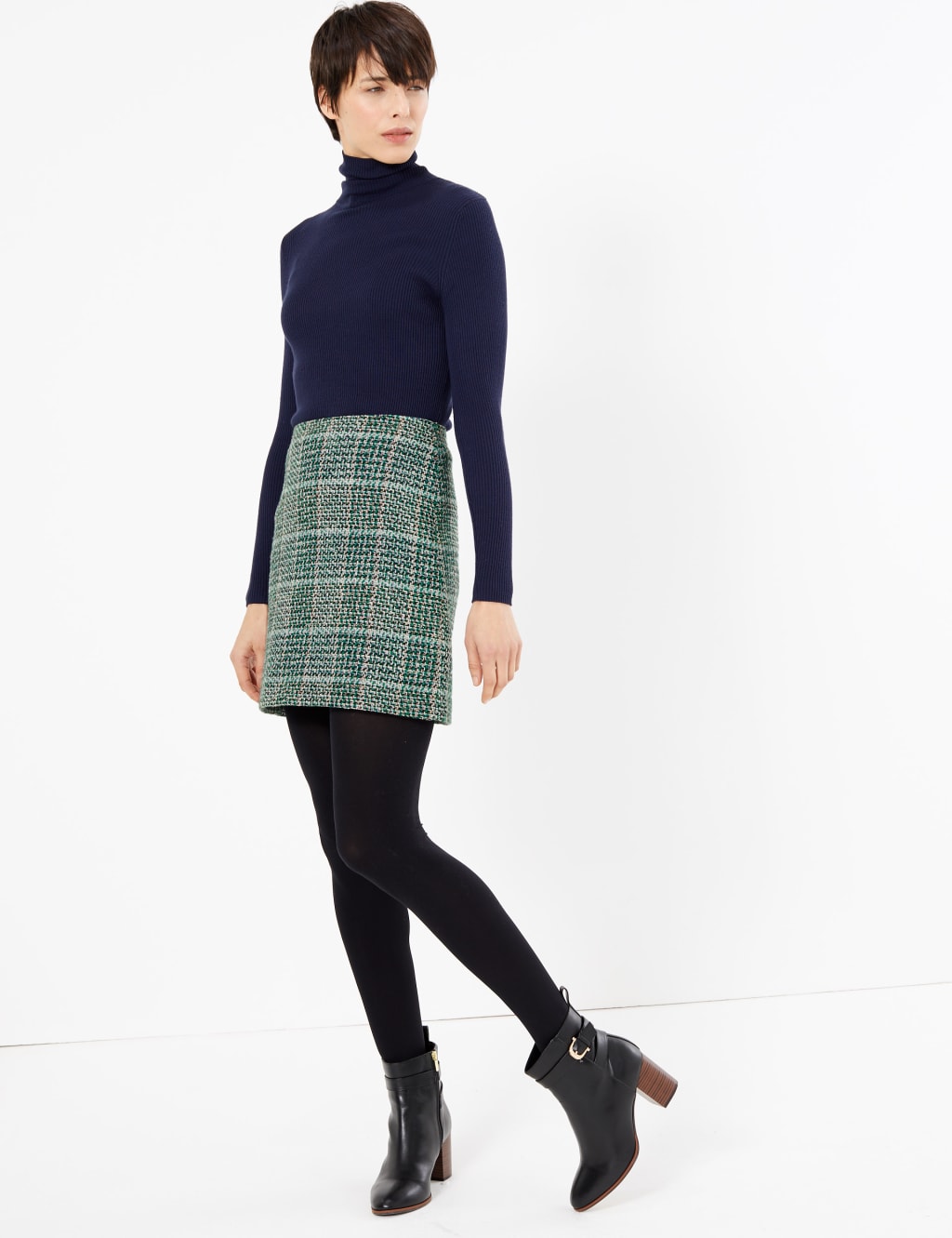 How to style a line mini skirt clearance