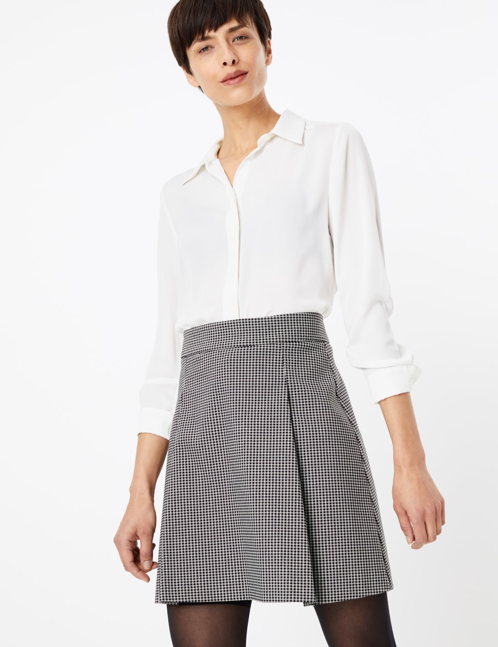 Dogtooth Pleat Front Mini Skirt 3 of 5