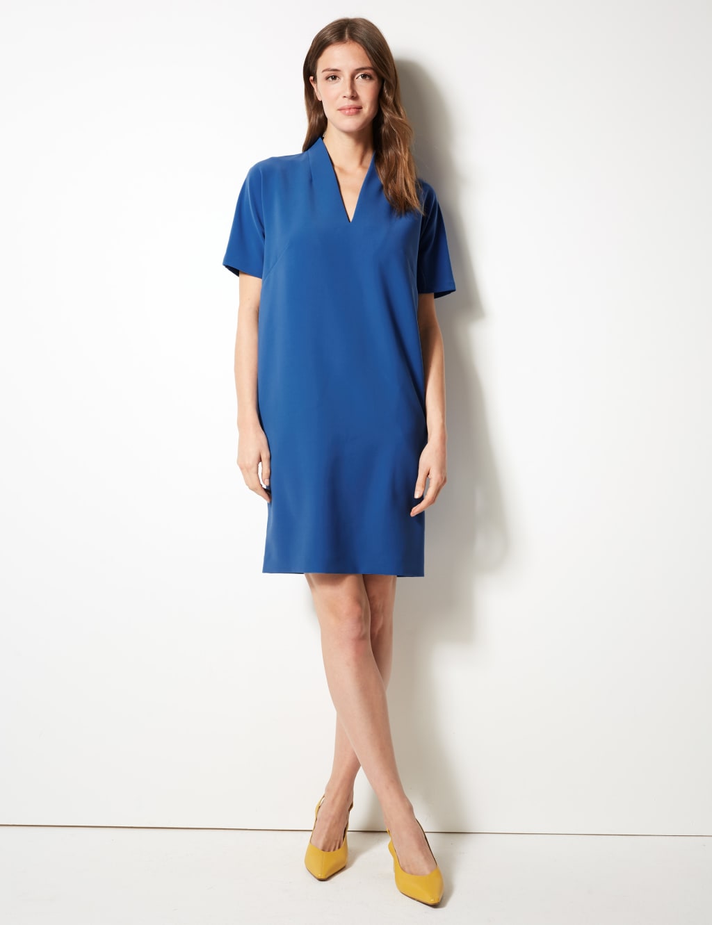 Women's short sleeve shift dress discount