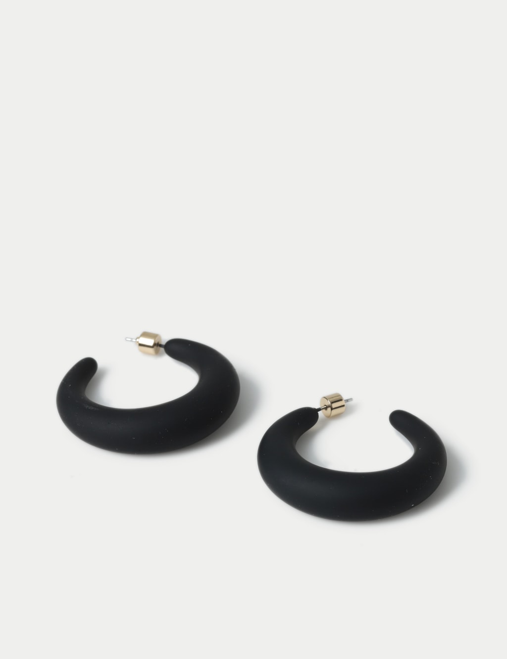 Black Curved Shape Earrings 2 of 2