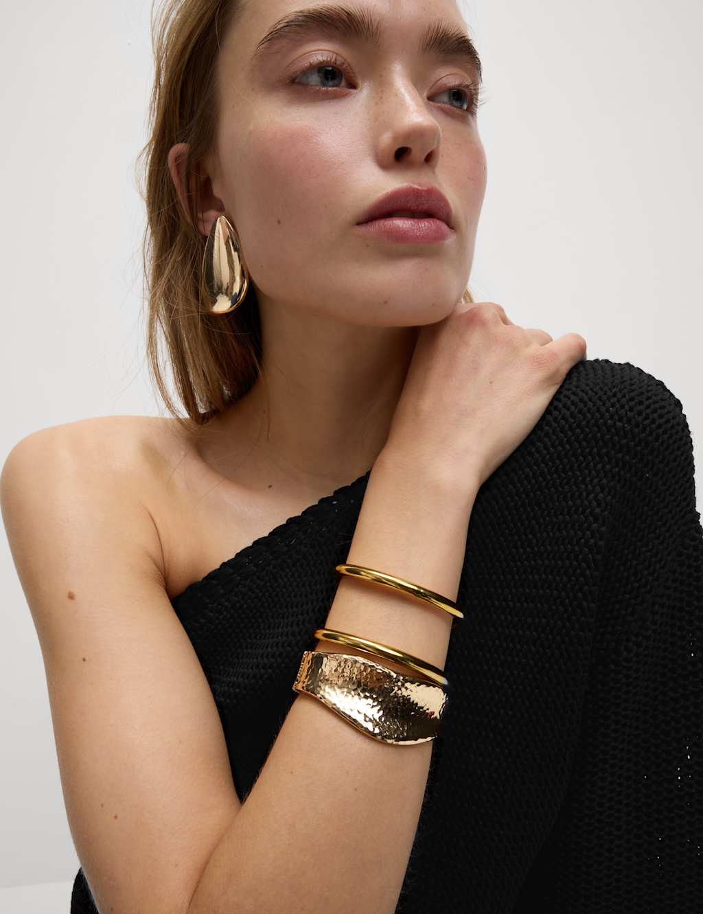 Textured Detail Cuff Wristwear 2 of 3