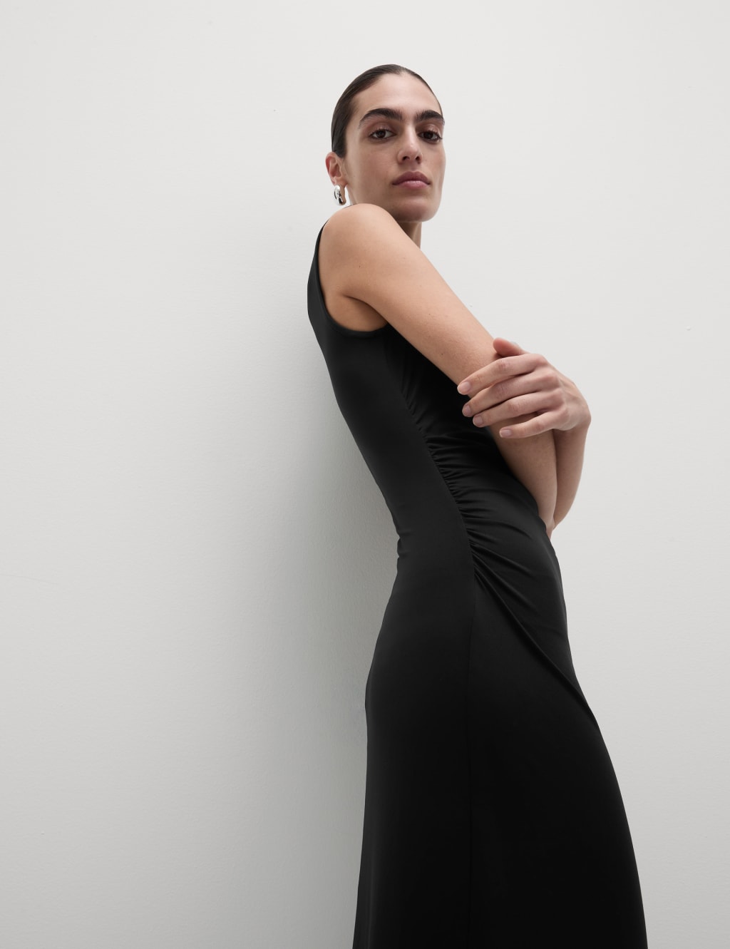 Cold shoulder asymmetric ruched midaxi dress cheap