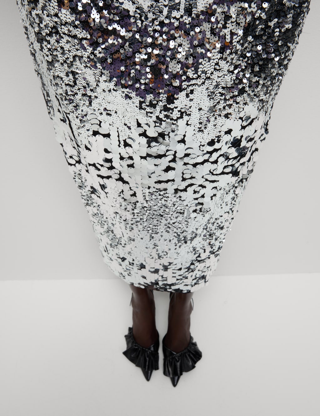 Silver sequin pencil skirt best sale