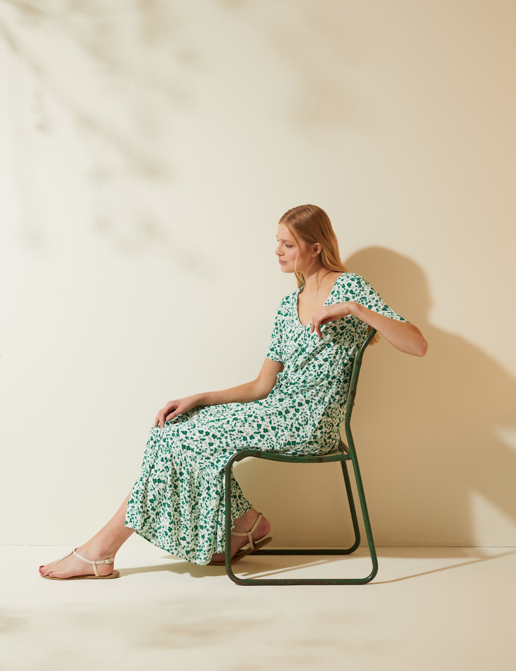 Ditsy Floral V-Neck Tie Waist Midi Dress 5 of 6