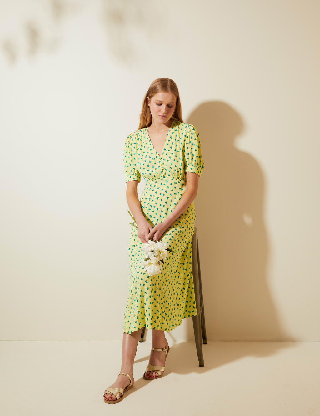 Printed V-Neck Puff Sleeve Midi Tea Dress 6 of 7