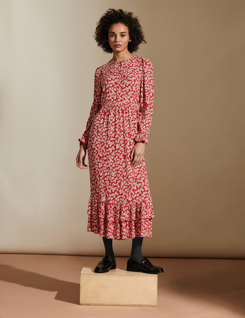 Ditsy Floral Midaxi Tiered Dress 4 of 7