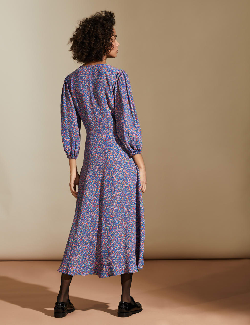 Ditsy Floral V-Neck Midaxi Tea Dress 5 of 7