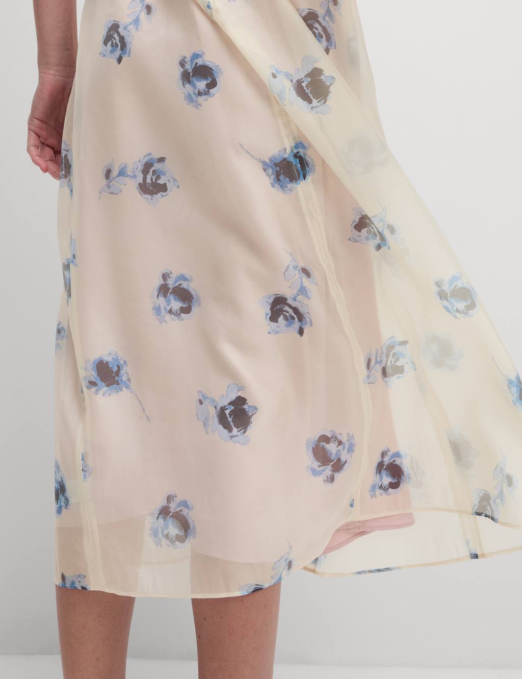 Sheer Printed V-Neck Midi Tea Dress 5 of 5
