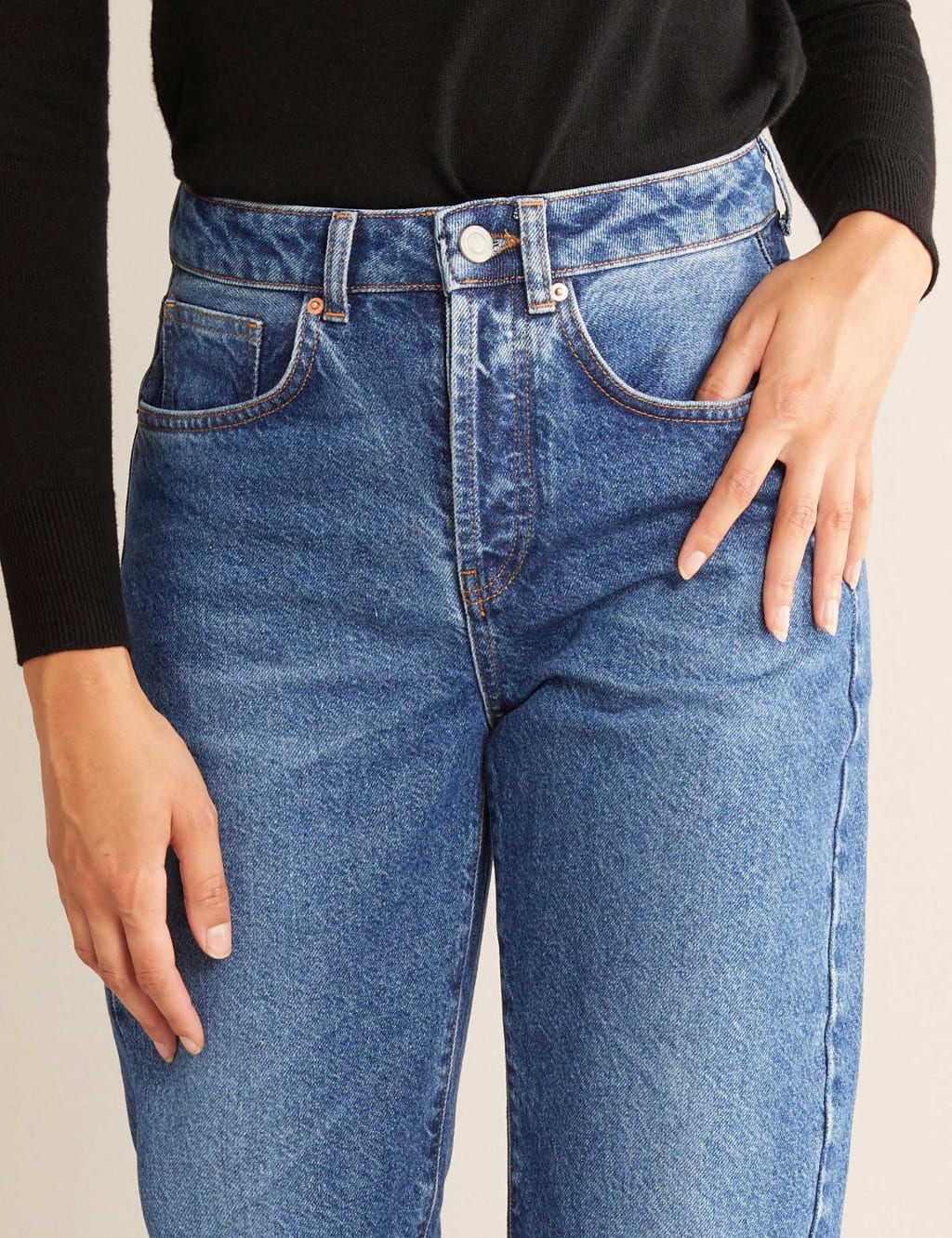 Boyfriend Jeans 3 of 4