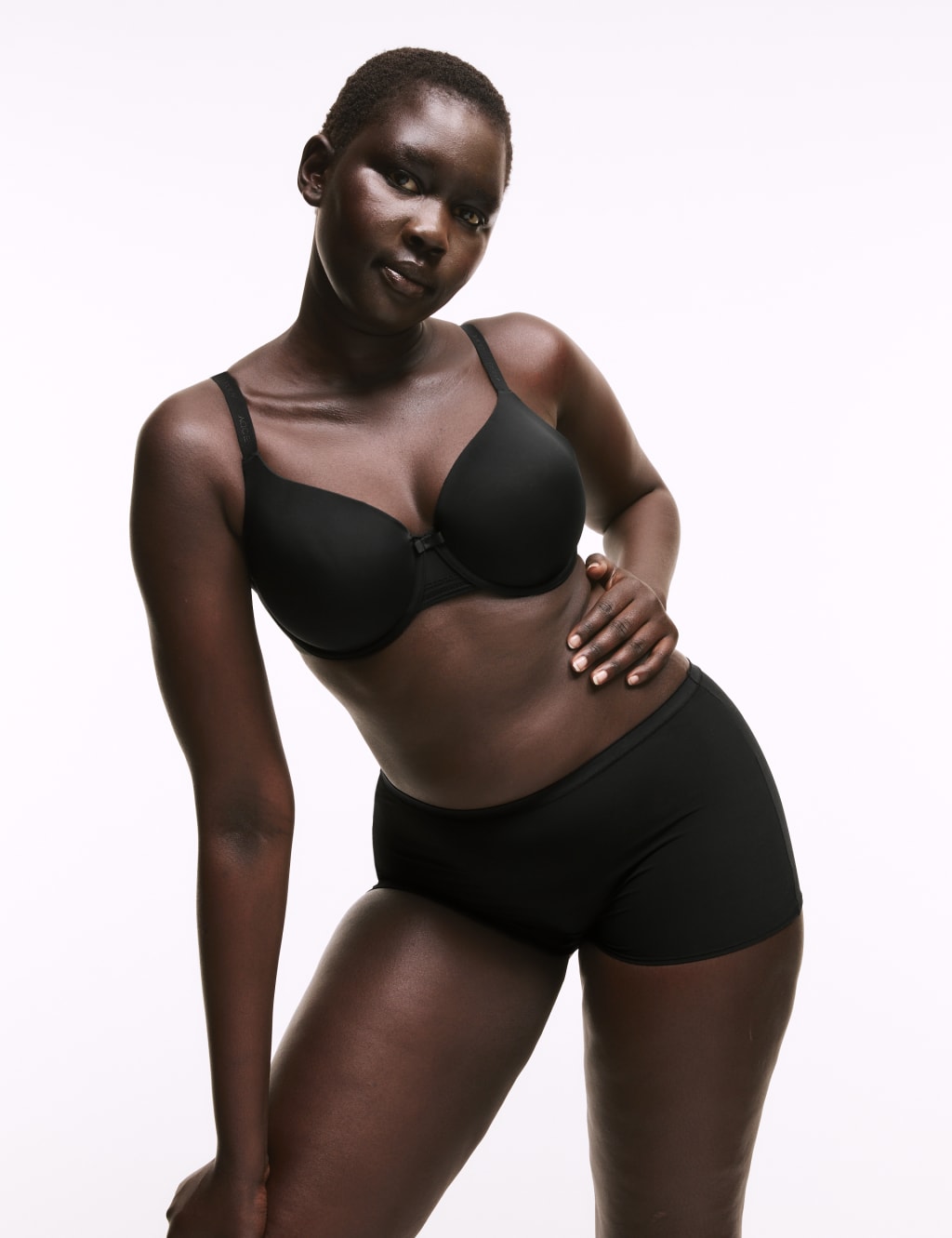 2pk Light Control No VPL Shaping Shorts 2 of 6