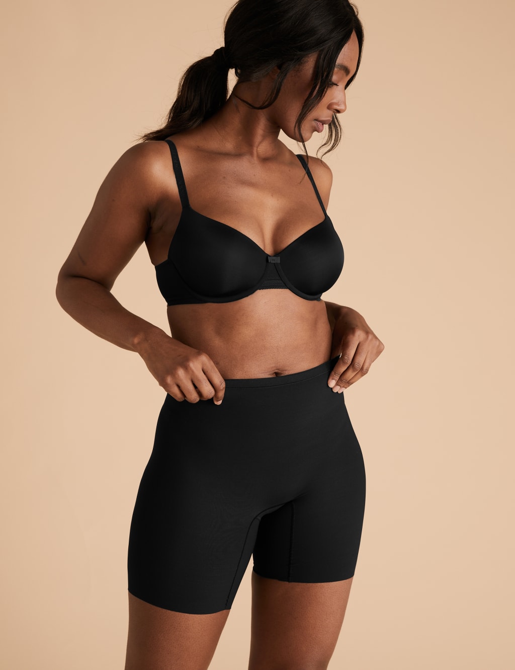 2pk Light Control Thigh Slimmer 1 of 4