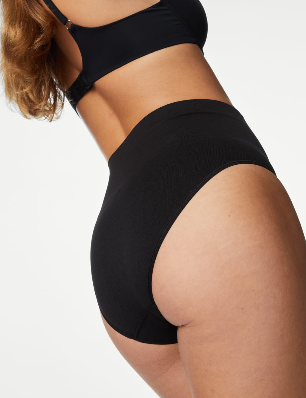 2pk Light Control Seamless High Leg Knickers 3 of 5