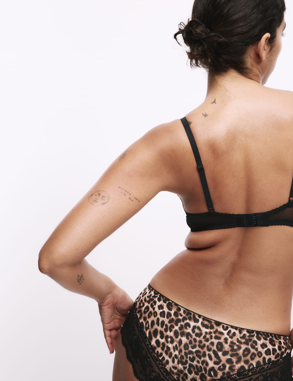 Printed Lace Trim Wired Plunge Bra A-E 4 of 7