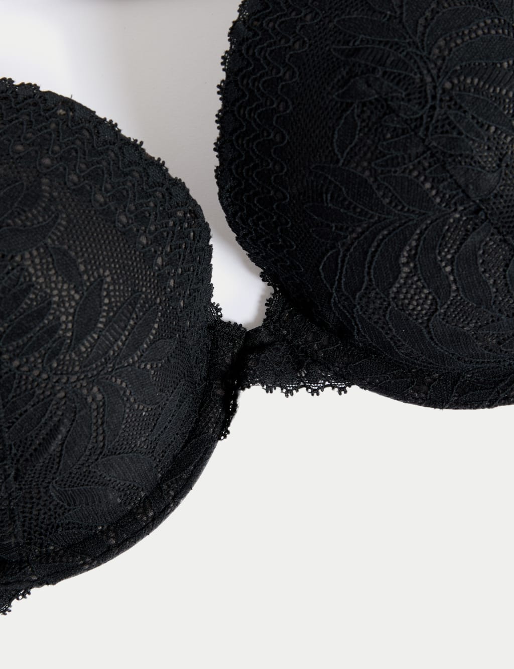 Flexifit™ Lace Wired Push-Up Bra A-E 6 of 7